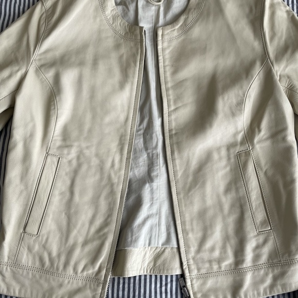 cK Leather Cream Bomber - Pristine! - Picture 6 of 6